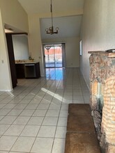 2215 Morningside Ave in Lancaster, CA - Building Photo - Building Photo