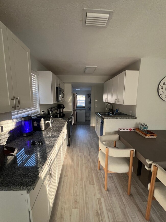 property at 1124 S M St