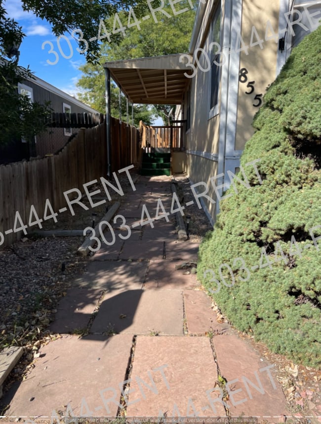 8557 Harrison Ct in Denver, CO - Building Photo - Building Photo