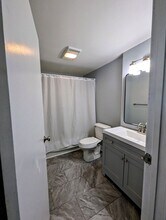 1402 W Sycamore St in Pittsburgh, PA - Building Photo - Building Photo