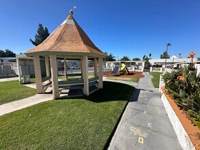 37 Crooks St in Loma Linda, CA - Building Photo - Building Photo