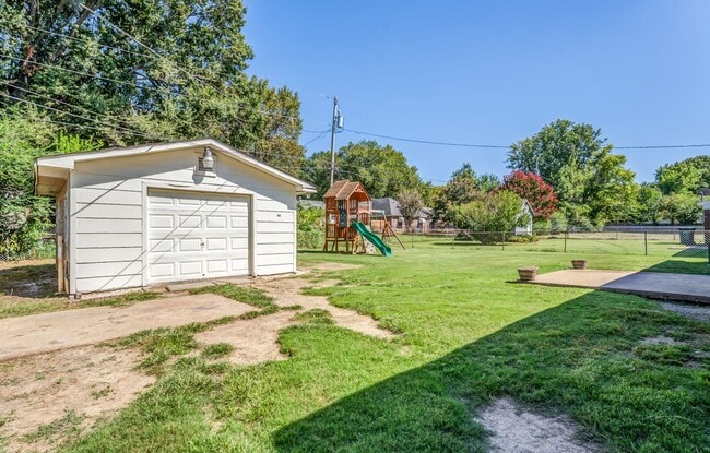 8398 Booneville Dr in Southaven, MS - Building Photo - Building Photo