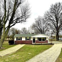 4341 W Whiteland Rd in Bargersville, IN - Building Photo