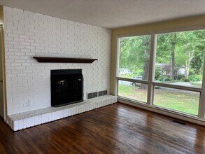 505 Crestwood Dr in Greensboro, NC - Building Photo - Building Photo