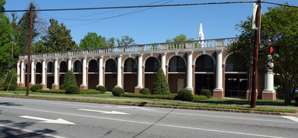 The Inn at Greensboro in Greensboro, NC - Building Photo - Building Photo