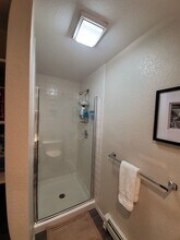 947 Incline Way in Incline Village, NV - Building Photo - Building Photo