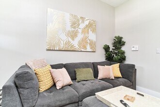 1435 S Alabama St in Indianapolis, IN - Building Photo - Building Photo