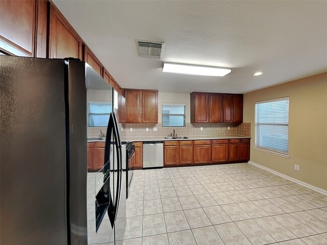 18302 Fair Grange Ln in Cypress, TX - Building Photo - Building Photo