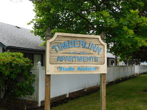 Timberlinn Apartments in Albany, OR - Building Photo - Building Photo