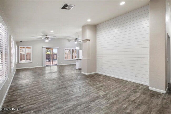 4623 E Desert Wind Dr. in Phoenix, AZ - Building Photo - Building Photo