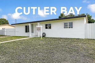 11865 SW 186th St in Miami, FL - Building Photo