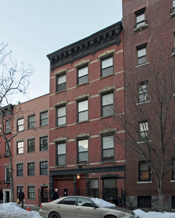 429 W 44th St in New York, NY - Foto de edificio
