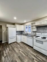 10 Fourth St in Welland, ON - Building Photo - Building Photo