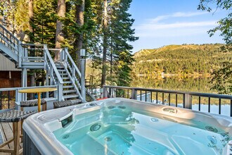 14606 S Shore Dr in Truckee, CA - Building Photo - Building Photo