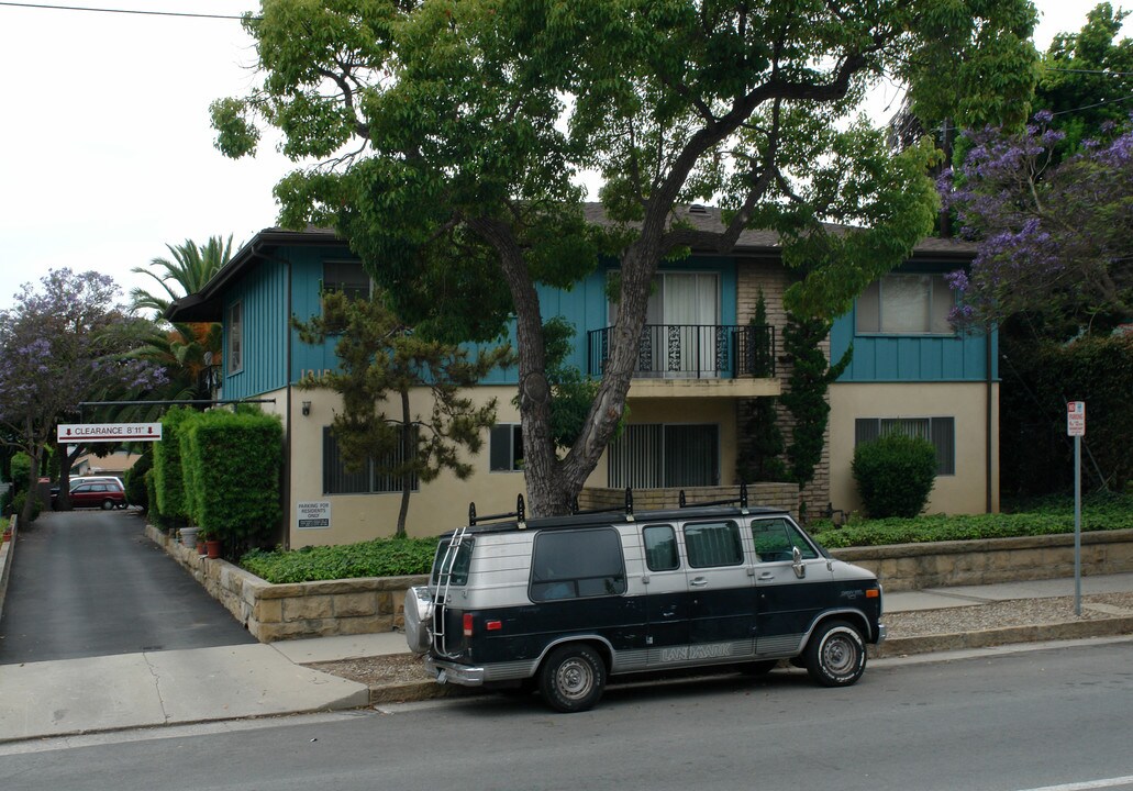 1315 Bath St in Santa Barbara, CA - Foto de edificio