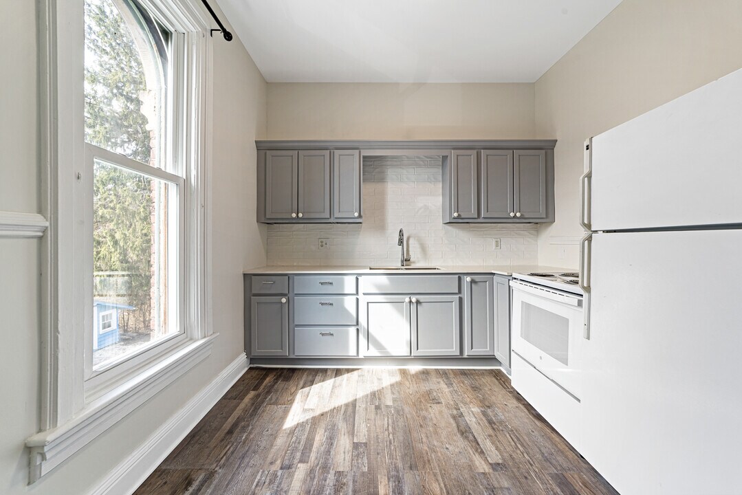 1171 Central Ave in Dunkirk, NY - Building Photo