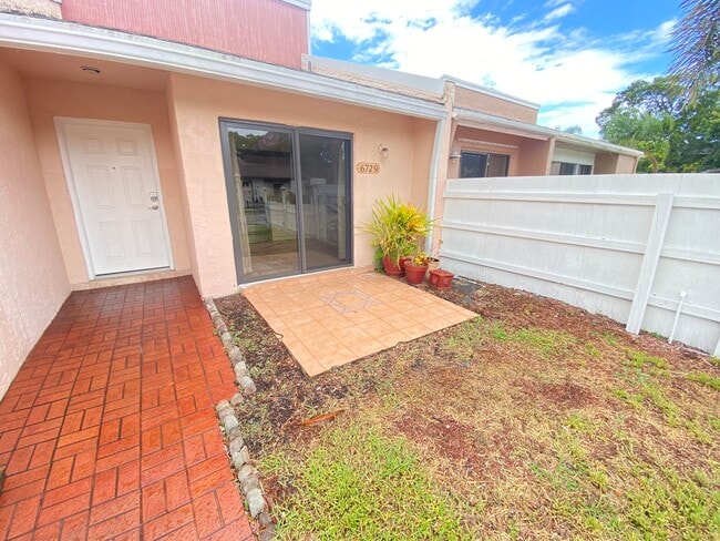6729 NW 29th Way in Fort Lauderdale, FL - Building Photo - Building Photo