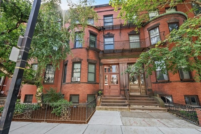 property at 82 St Stephen St