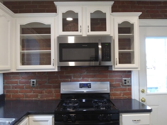 property at 525 N Elmer Ave