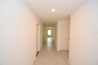 6 Lleberry Path in Palm Coast, FL - Building Photo - Building Photo