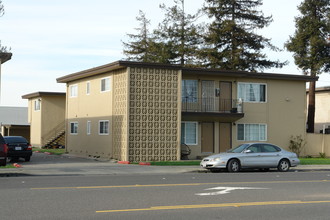 37393 Cherry St in Newark, CA - Building Photo - Building Photo