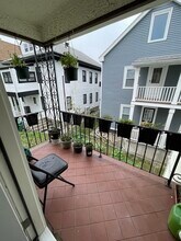 293 Boston Ave, Unit 2 in Medford, MA - Building Photo - Building Photo