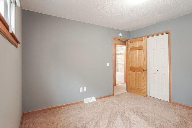 1245 Chapel Rd in Monaca, PA - Building Photo - Building Photo