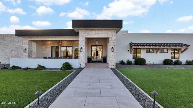 11842 N Miller Rd in Scottsdale, AZ - Building Photo - Building Photo