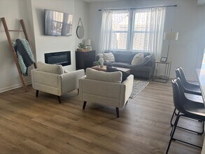 3885 Volterra Ln in Covington, KY - Building Photo - Building Photo