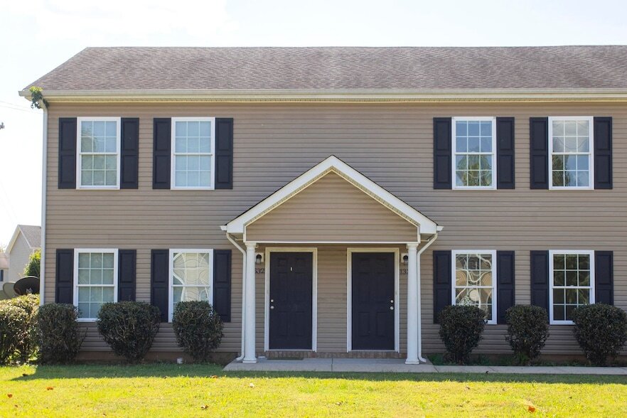 1330 Benley St in Murfreesboro, TN - Foto de edificio