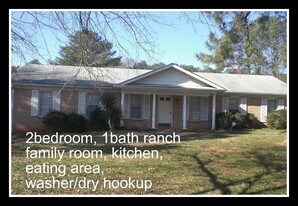 2690 Tucker Valley Rd in Tucker, GA - Building Photo