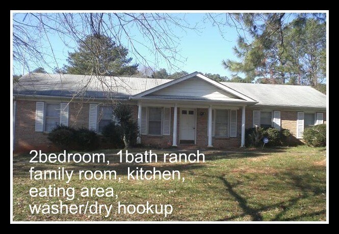 2690 Tucker Valley Rd in Tucker, GA - Foto de edificio