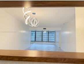 3526 Whitehall Dr in West Palm Beach, FL - Building Photo - Building Photo