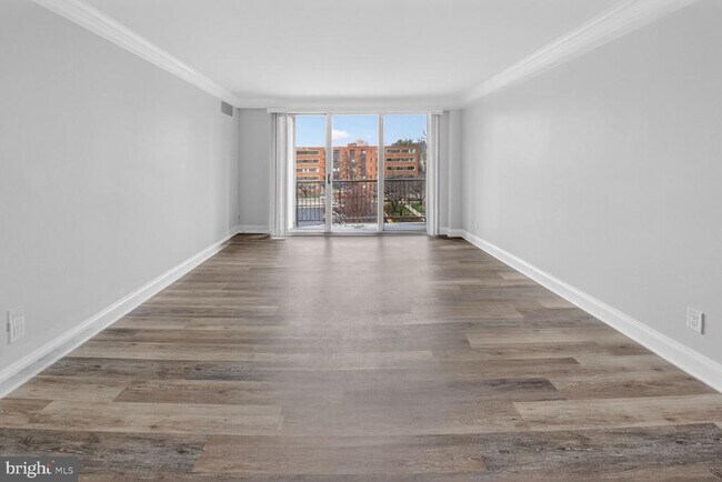 property at 4977 Battery Ln