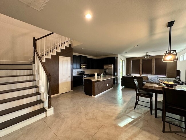 3322 Harvest Meadow Ln