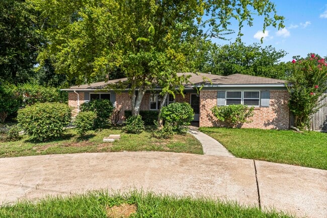 property at 21806 Falvel Rd