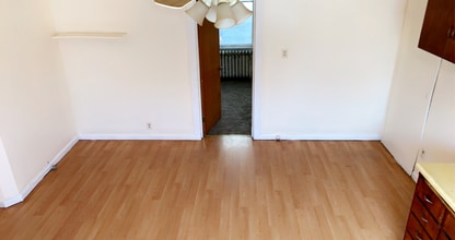 2690 S 10th St, Unit B in Milwaukee, WI - Building Photo - Building Photo