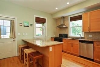 11 Lester Pl, Unit 11 in Boston, MA - Foto de edificio - Building Photo