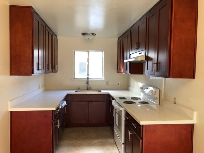 872 Gallatin Dr, Unit 2A