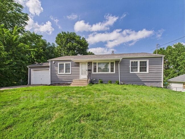 property at 1526 E Sea Ave
