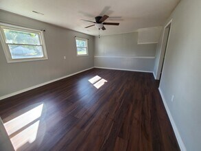 411 4th Ave in Grinnell, IA - Building Photo - Building Photo