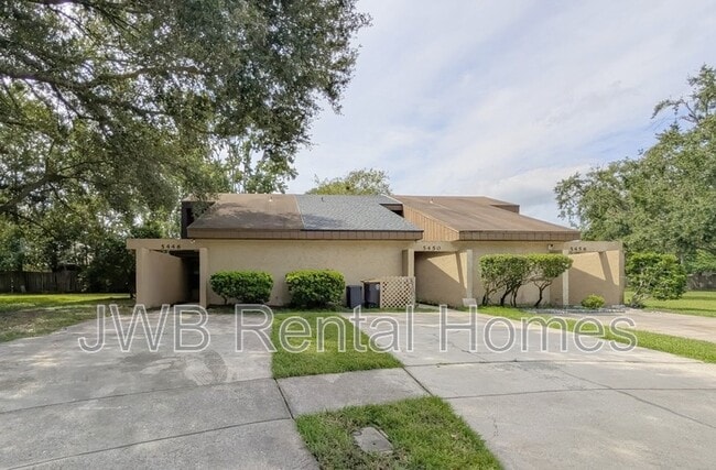 property at 5446 Pinehaven Ct