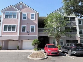 6685 Queens Borough Ave in Orlando, FL - Building Photo