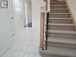 5 Heather Fullerton Ave in Georgina, ON - Building Photo - Building Photo