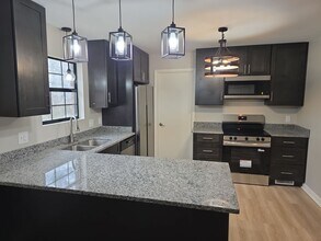 3011 Deerfield Rd NW in Huntsville, AL - Building Photo - Building Photo