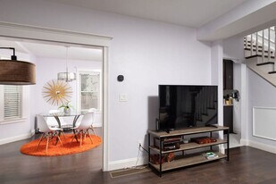 9 Summit Ave, Unit SI ID1511376P in Everett, MA - Building Photo