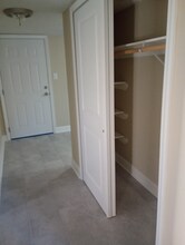 1245 84th Ave N in St. Petersburg, FL - Building Photo - Building Photo