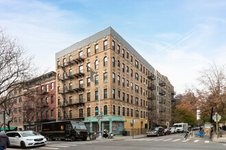 346 Bedford Ave in Brooklyn, NY - Building Photo - Primary Photo