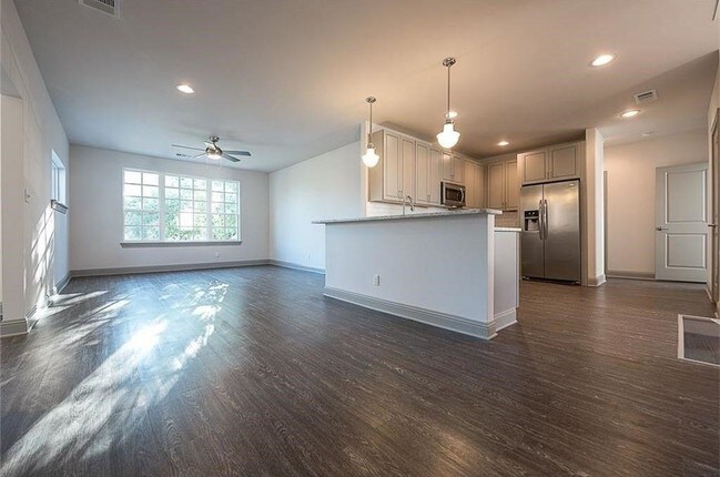 3912 Rawlins St-Unit -2 in Dallas, TX - Building Photo - Building Photo