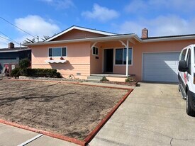 3019 Eddy St in Marina, CA - Building Photo